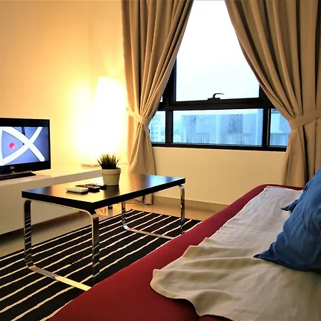 Solstice Service Apartment Cyberjaya Wifi Netflix Klia Exterior photo