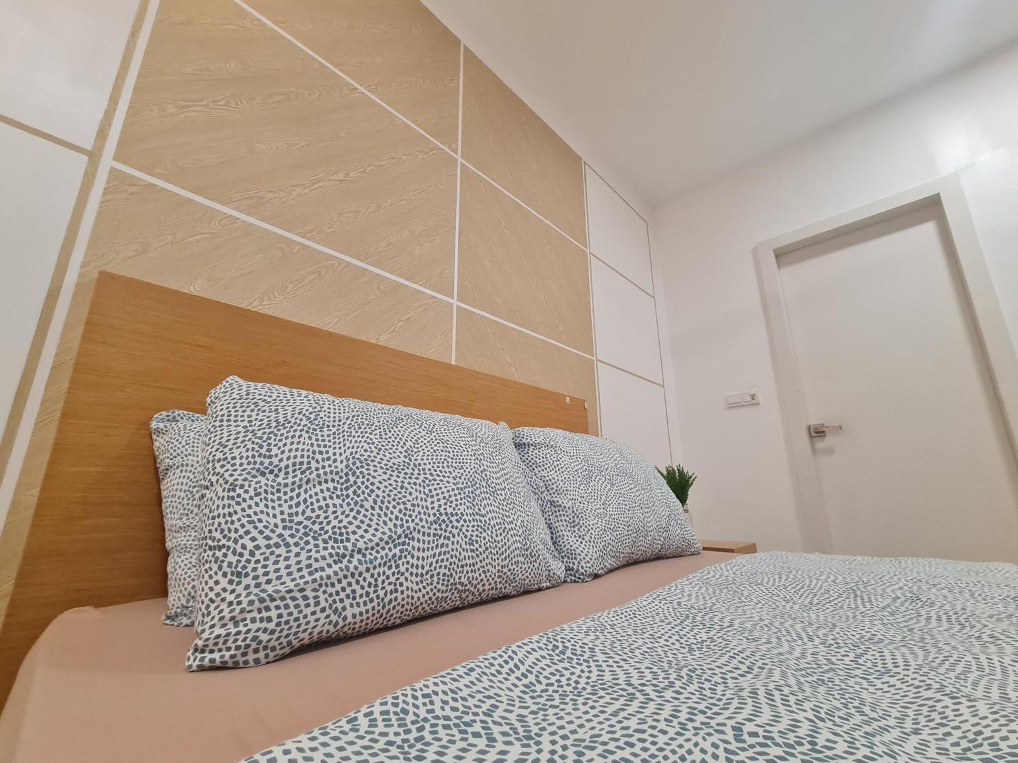Apartment Solstice Service Wifi Netflix Klia *